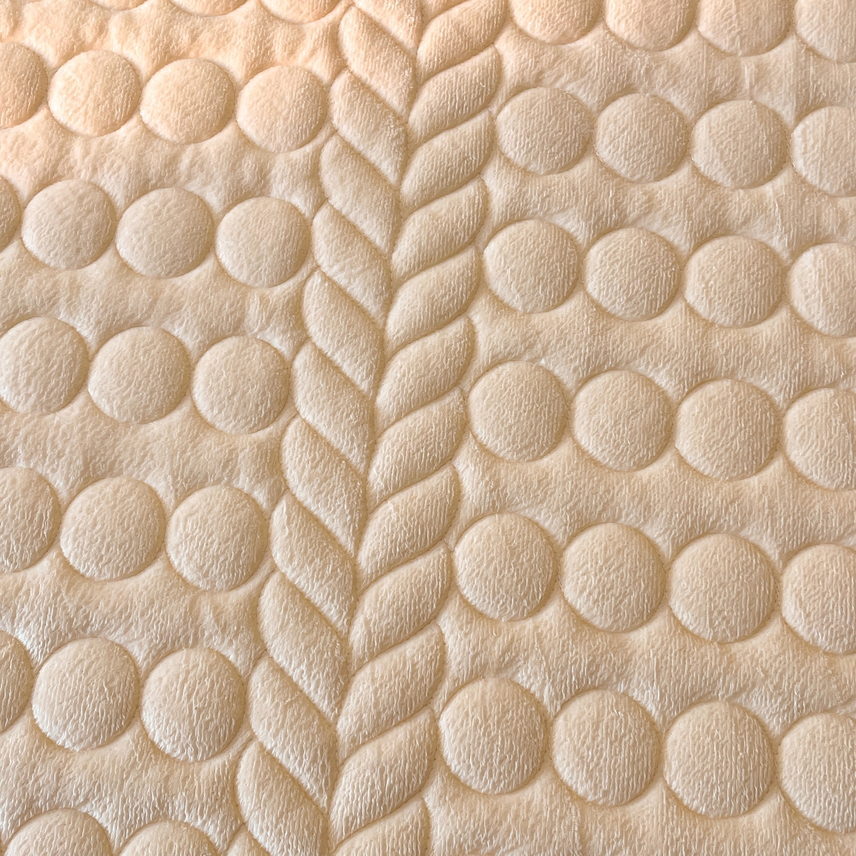 91家纺网 家纺一手货源 找家纺 希廷顿 2025新款速热水晶绒床笠 奶咖色