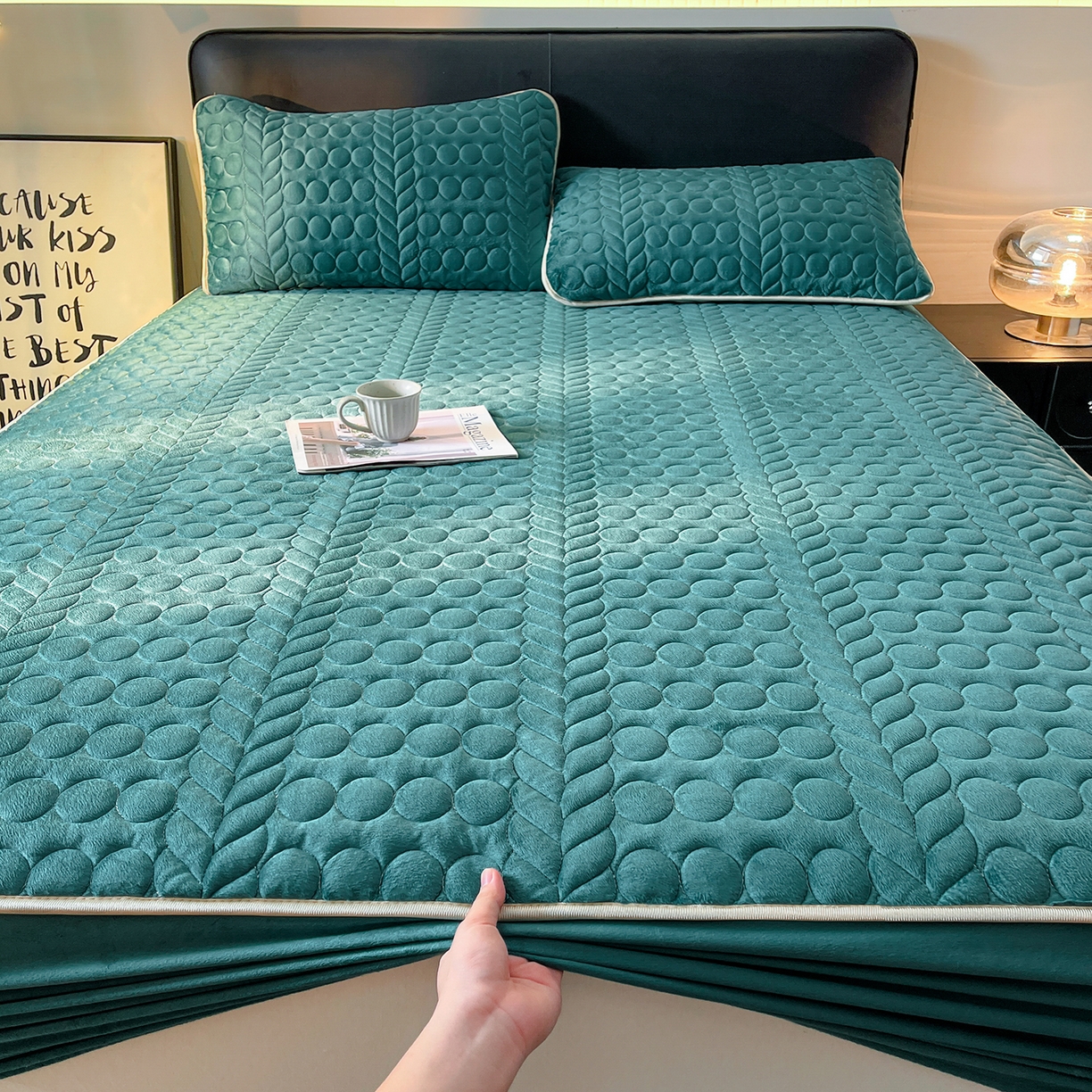 91家纺网 家纺一手货源 找家纺 希廷顿 2025新款速热水晶绒床笠 藏青色