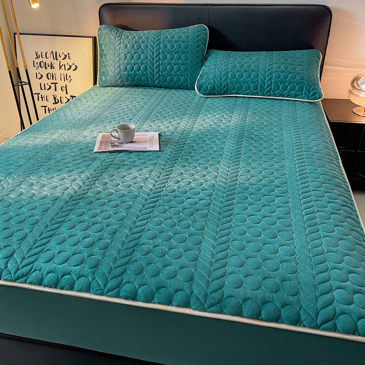 91家纺网 家纺一手货源 找家纺 希廷顿 2025新款速热水晶绒床笠 藏青色