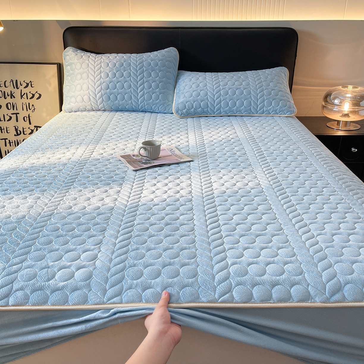 91家纺网 家纺一手货源 找家纺 希廷顿 2025新款速热水晶绒床笠 天空蓝