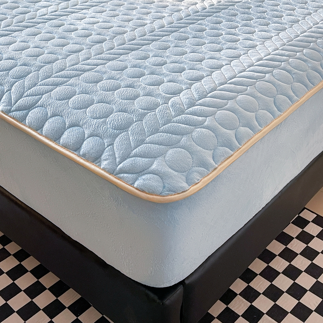 91家纺网 家纺一手货源 找家纺 希廷顿 2025新款速热水晶绒床笠 天空蓝