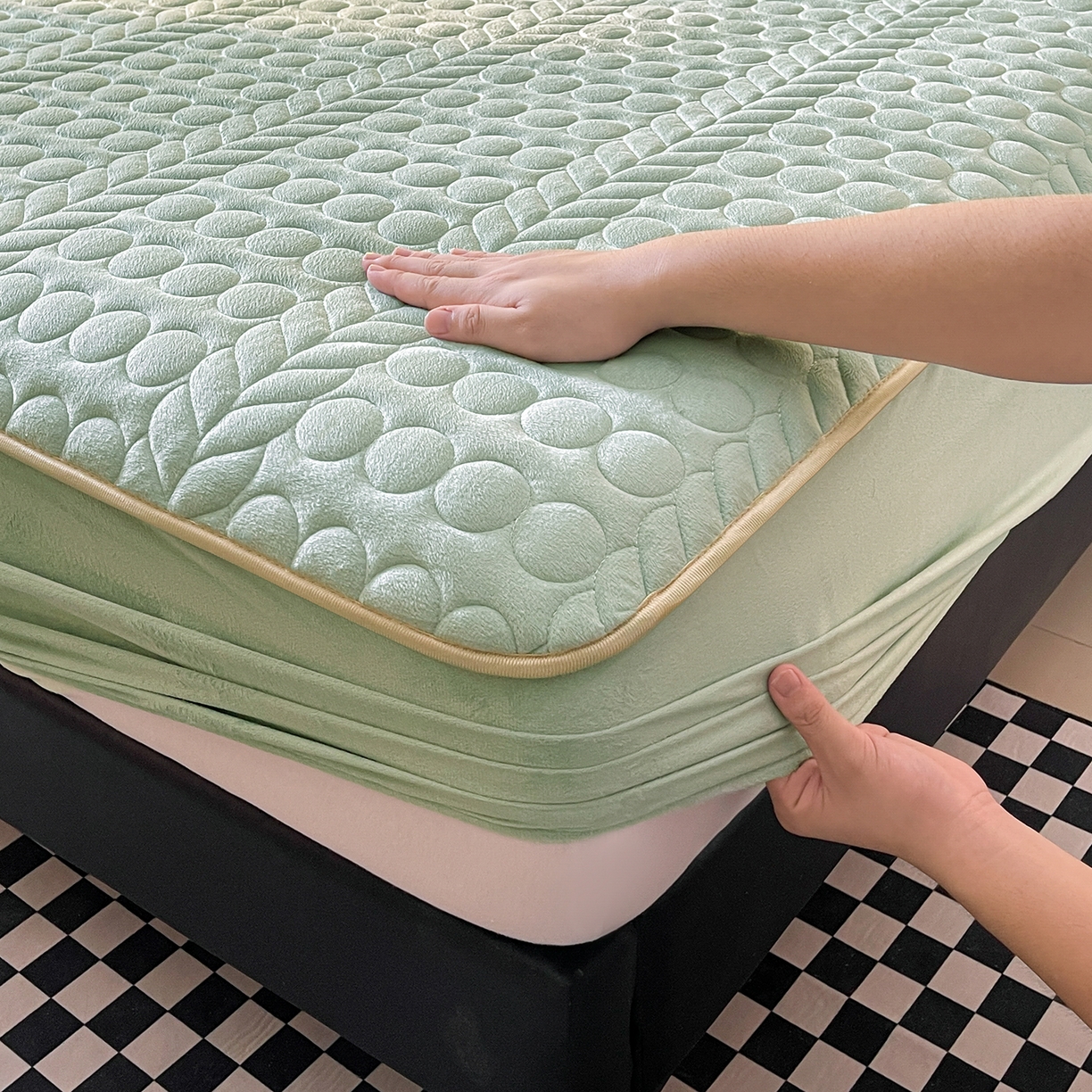 91家纺网 家纺一手货源 找家纺 希廷顿 2025新款速热水晶绒床笠 薄荷绿