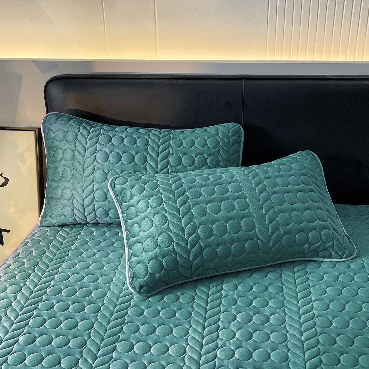 91家纺网 家纺一手货源 找家纺 希廷顿 2025新款速热水晶绒床笠 藏青色