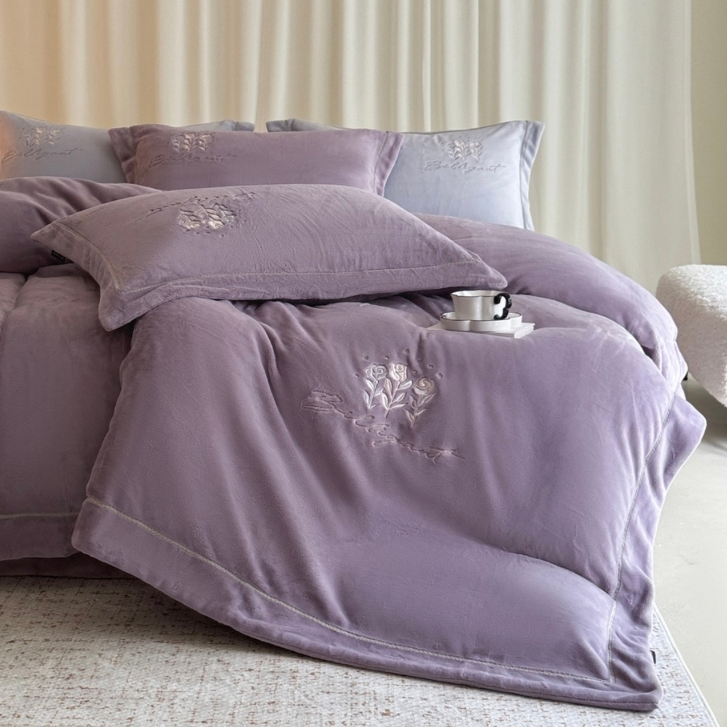 91家纺网 家纺一手货源 找家纺 （总）芯丝路枕业 2025新款蚕丝棉四件套-花园宴会系列