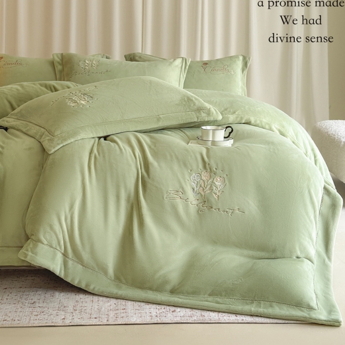 91家纺网 家纺一手货源 找家纺 （总）芯丝路枕业 2025新款蚕丝棉四件套-花园宴会系列