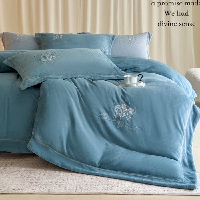 91家纺网 家纺一手货源 找家纺 （总）芯丝路枕业 2025新款蚕丝棉四件套-花园宴会系列