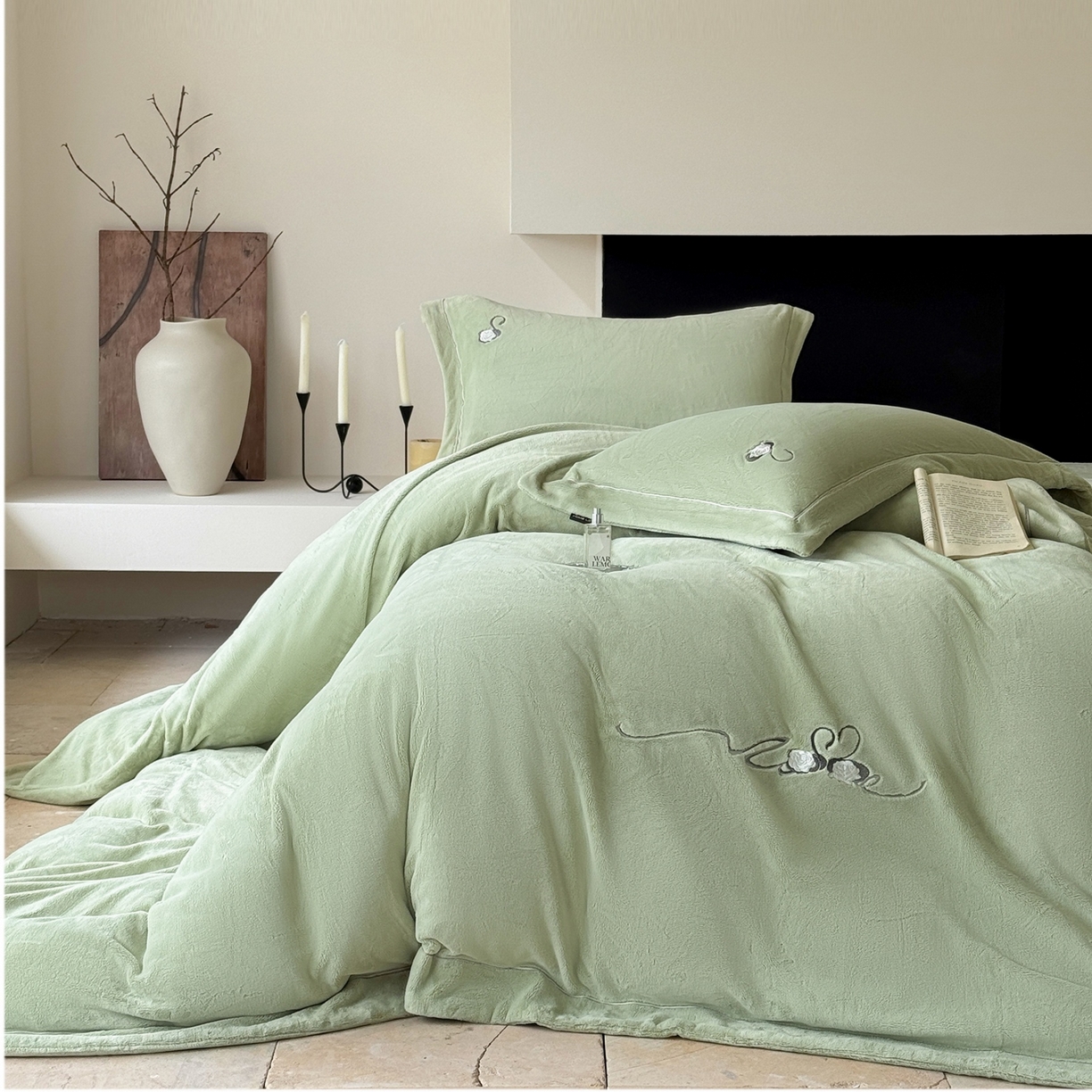 91家纺网 家纺一手货源 找家纺 （总）芯丝路枕业 2025新款蚕丝棉四件套-月桂故事系列