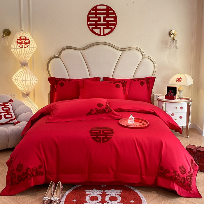 91家纺网 家纺一手货源 找家纺 置顶家纺 2025新款亲肤磨毛刺绣婚庆四件套系列-棚拍 囍祥-大红