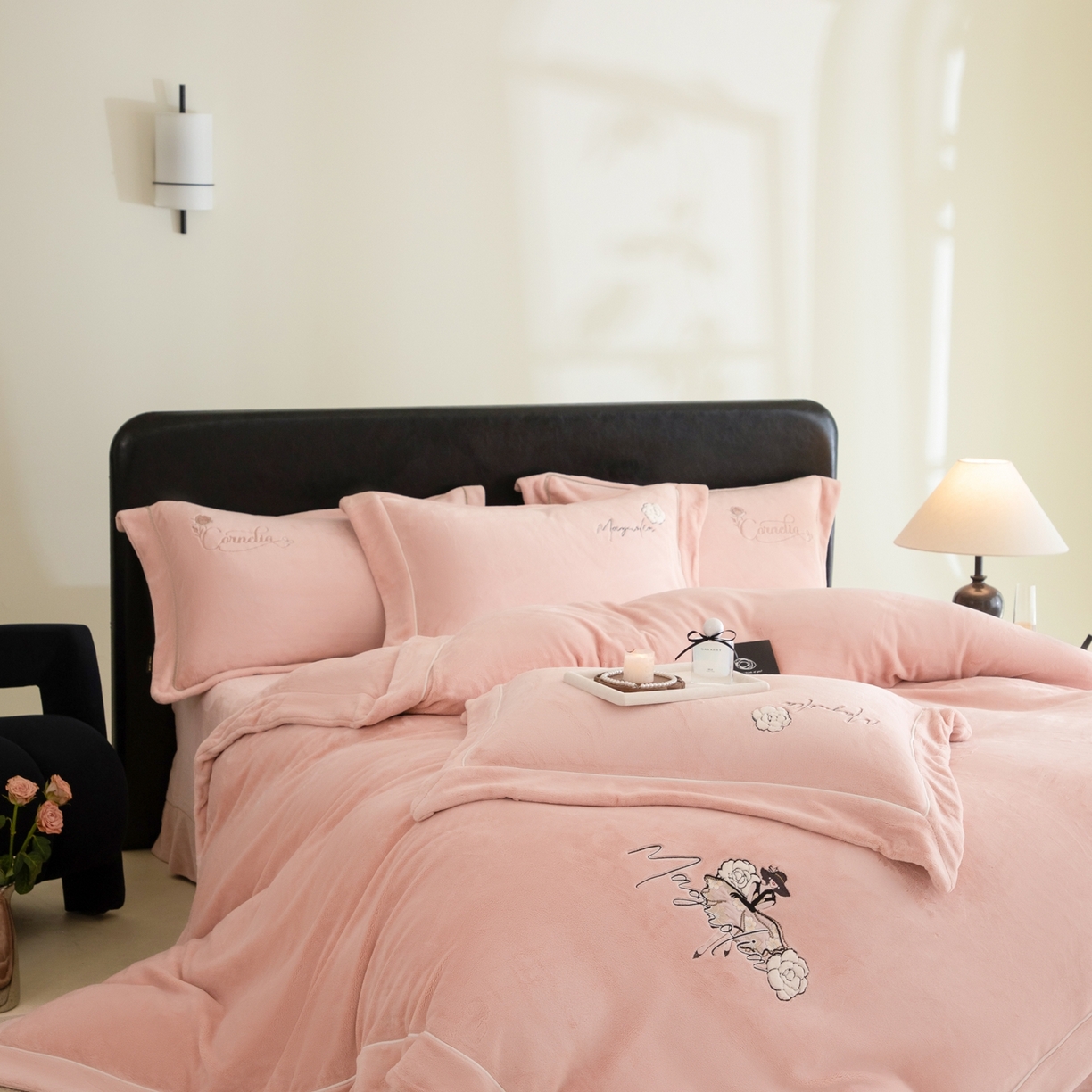 91家纺网 家纺一手货源 找家纺 （总）芯丝路枕业 2025新款丽莎蚕丝绒四件套