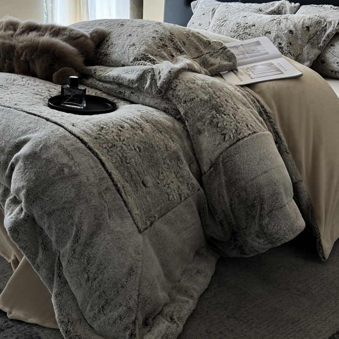 91家纺网 家纺一手货源 找家纺 丞音家纺 2025秋冬新款A类轻奢皮草绒加厚水貂绒保暖牛奶绒床上用品珊瑚绒四件套床单被套 路易斯-深咖色