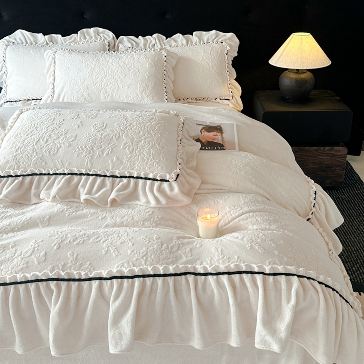 91家纺网 家纺一手货源 找家纺 诺梵家纺 2025新款花边款雕花牛奶绒四件套 芊黛-米白