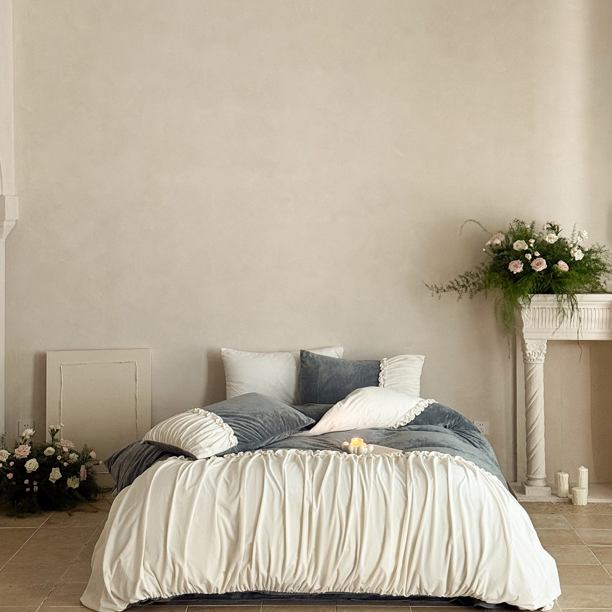 91家纺网 家纺一手货源 找家纺 ONE TWO ONE 121 2025新款轻奢新法式德芙绒宝宝绒婴儿绒短毛绒牛奶绒四件套床单被套-安妮 安妮-灰