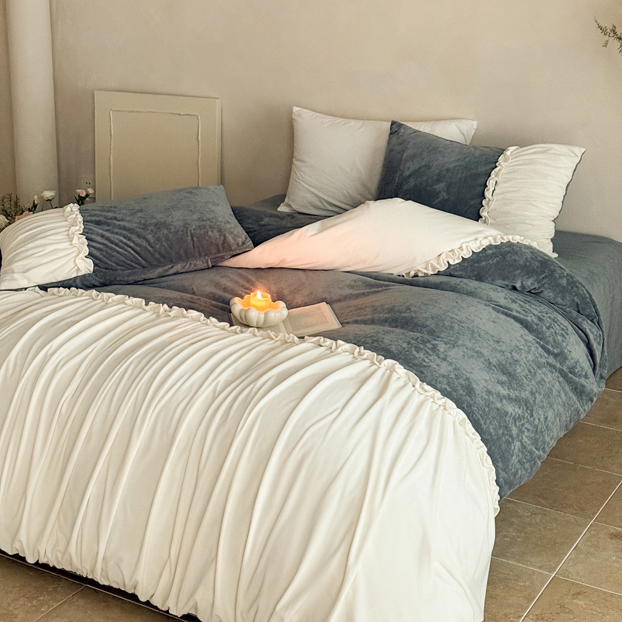 91家纺网 家纺一手货源 找家纺 ONE TWO ONE 121 2025新款轻奢新法式德芙绒宝宝绒婴儿绒短毛绒牛奶绒四件套床单被套-安妮 安妮-灰