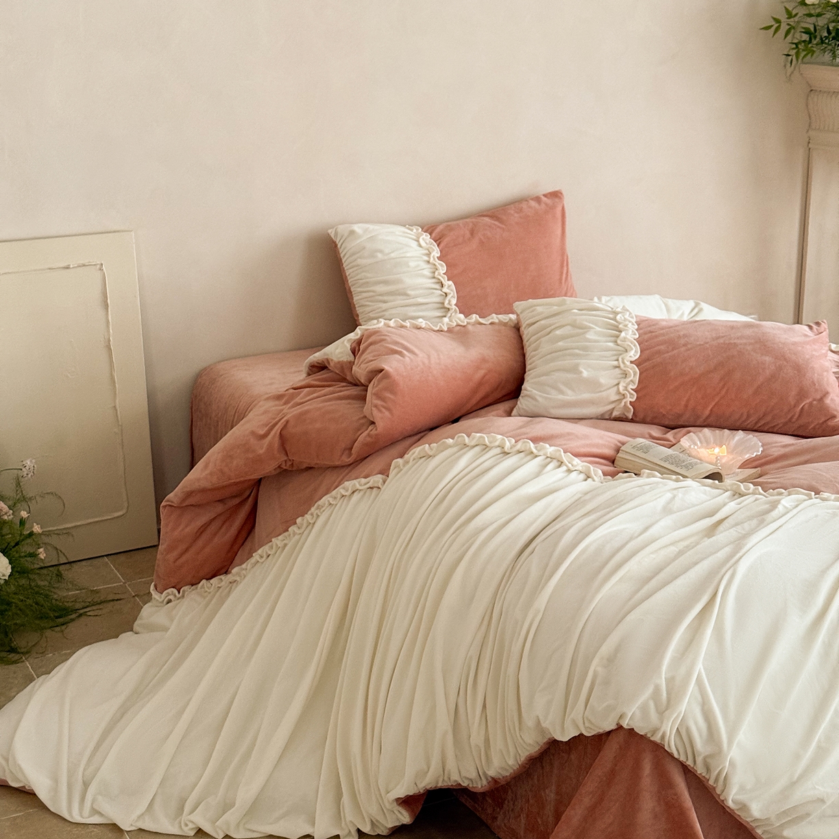 91家纺网 家纺一手货源 找家纺 ONE TWO ONE 121 2025新款轻奢新法式德芙绒宝宝绒婴儿绒短毛绒牛奶绒四件套床单被套-安妮 安妮-粉