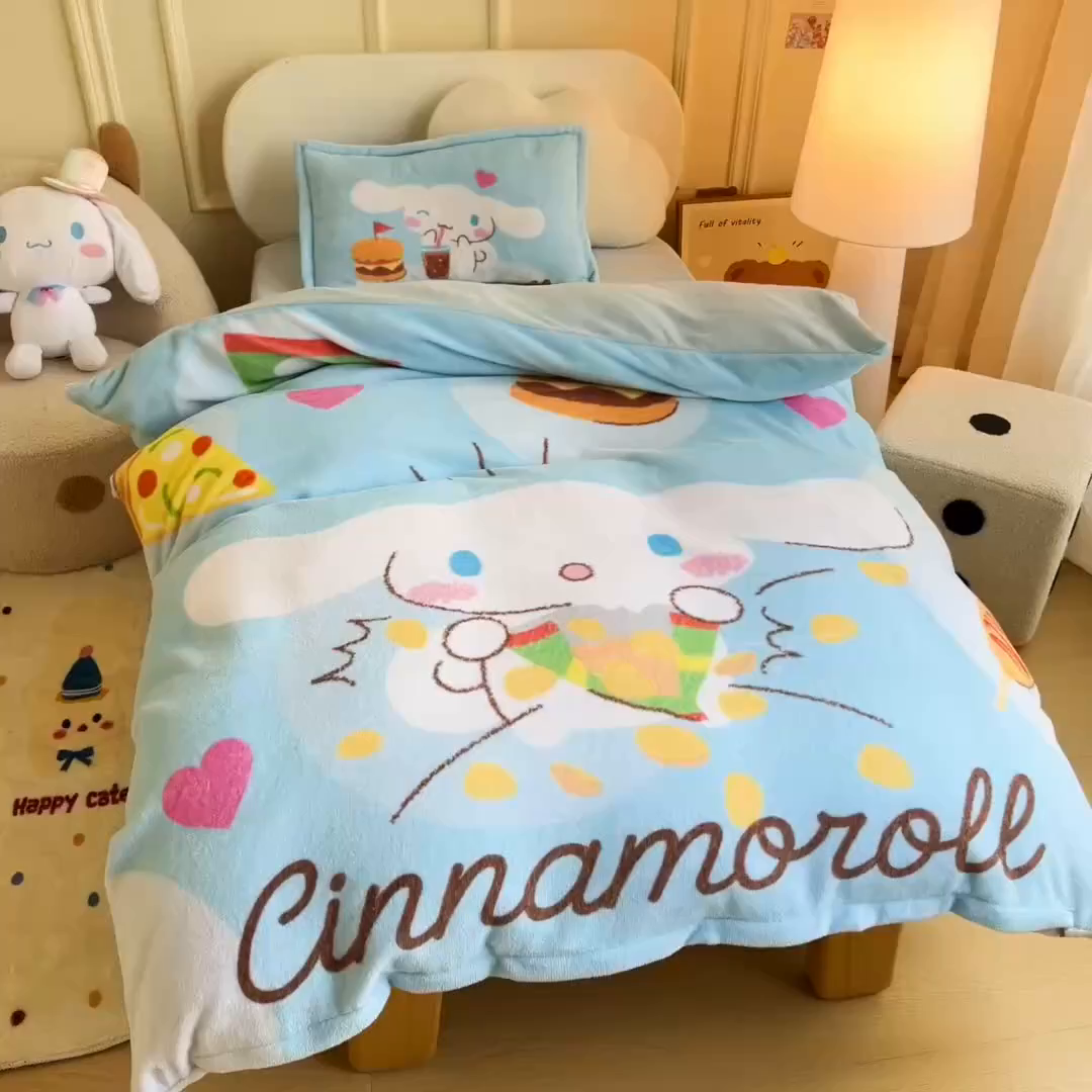 91家纺网 家纺一手货源 找家纺 吉咪兔家纺 2025新款大版三丽鸥库洛米美乐蒂牛奶绒幼儿园被子三件套保暖被褥六件套 汉堡玉桂狗