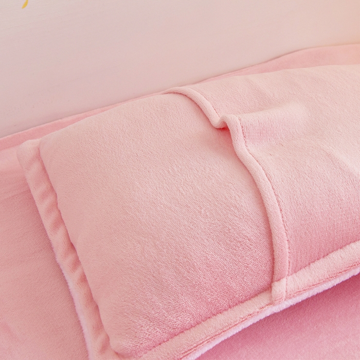 91家纺网 家纺一手货源 找家纺 吉咪兔家纺 2025新款大版三丽鸥库洛米美乐蒂牛奶绒幼儿园被子三件套保暖被褥六件套 花花美乐蒂