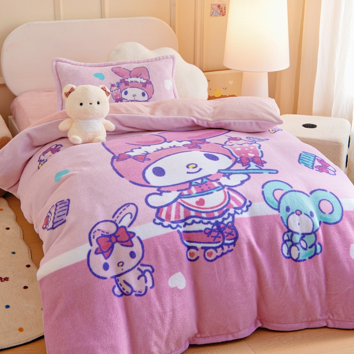 91家纺网 家纺一手货源 找家纺 吉咪兔家纺 2025新款大版三丽鸥库洛米美乐蒂牛奶绒幼儿园被子三件套保暖被褥六件套 奶茶美乐蒂