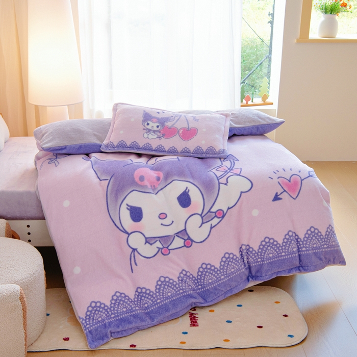 91家纺网 家纺一手货源 找家纺 吉咪兔家纺 2025新款大版三丽鸥库洛米美乐蒂牛奶绒幼儿园被子三件套保暖被褥六件套 气球库洛米