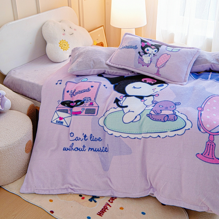 91家纺网 家纺一手货源 找家纺 吉咪兔家纺 2025新款大版三丽鸥库洛米美乐蒂牛奶绒幼儿园被子三件套保暖被褥六件套 梳妆库洛米