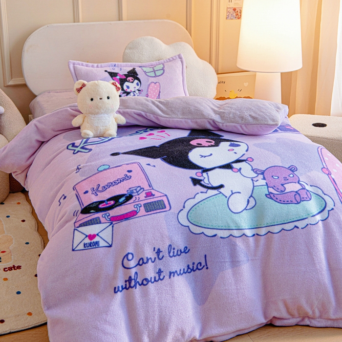 91家纺网 家纺一手货源 找家纺 吉咪兔家纺 2025新款大版三丽鸥库洛米美乐蒂牛奶绒幼儿园被子三件套保暖被褥六件套 梳妆库洛米