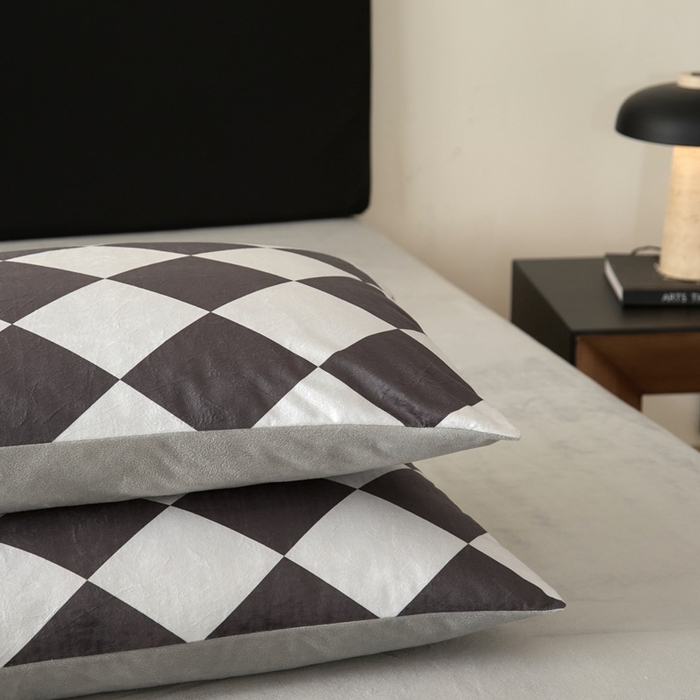 91家纺网 家纺一手货源 找家纺 ONE TWO ONE 121 2025秋冬新款牛奶绒德芙绒宝宝绒婴儿绒短毛绒四件套床单被套-几禾归集 几禾归集-白