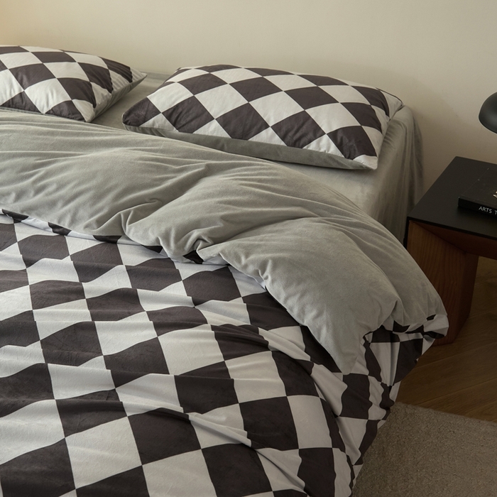 91家纺网 家纺一手货源 找家纺 ONE TWO ONE 121 2025秋冬新款牛奶绒德芙绒宝宝绒婴儿绒短毛绒四件套床单被套-几禾归集 几禾归集-白