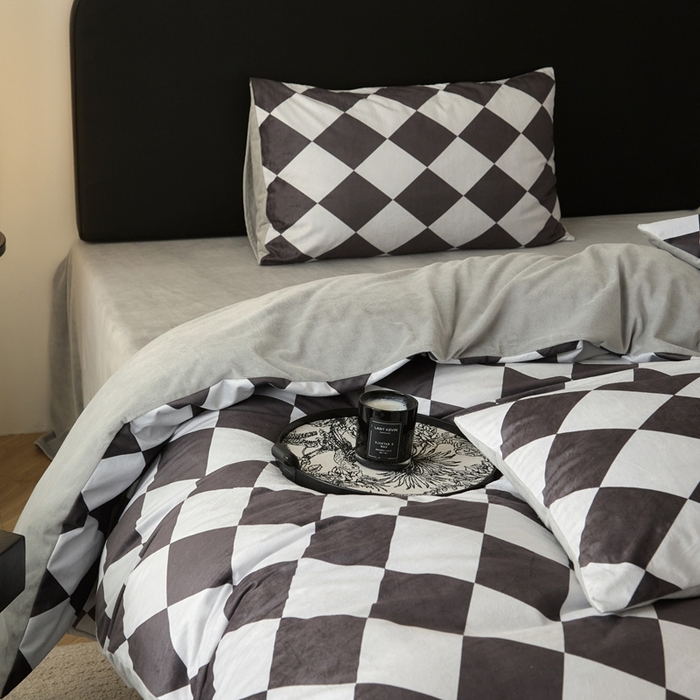 91家纺网 家纺一手货源 找家纺 ONE TWO ONE 121 2025秋冬新款牛奶绒德芙绒宝宝绒婴儿绒短毛绒四件套床单被套-几禾归集 几禾归集-白