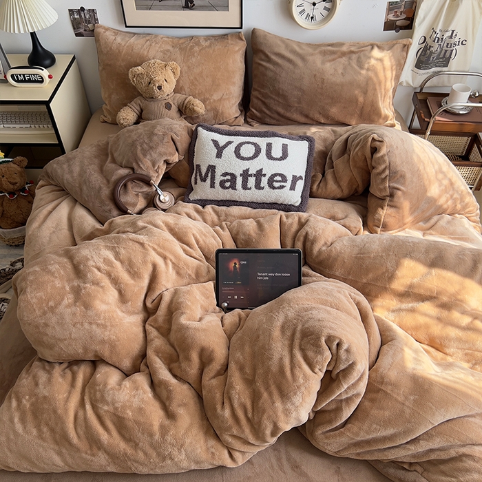 91家纺网 家纺一手货源 找家纺 （总）原素 2025秋冬加厚双拼纯色牛奶绒四件套