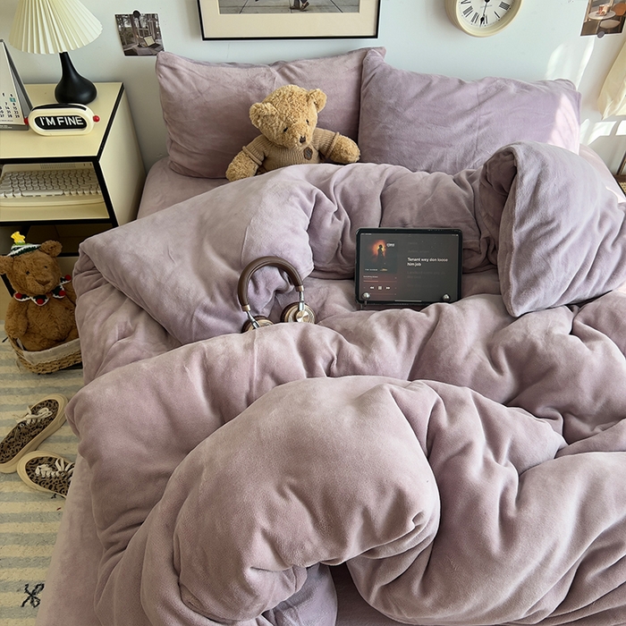 91家纺网 家纺一手货源 找家纺 （总）原素 2025秋冬加厚双拼纯色牛奶绒四件套