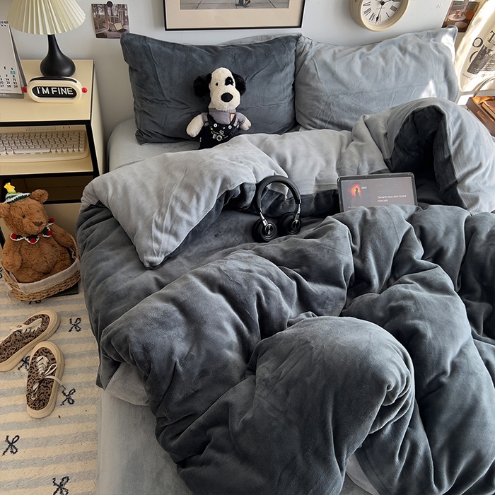 91家纺网 家纺一手货源 找家纺 （总）原素 2025秋冬加厚双拼纯色牛奶绒四件套