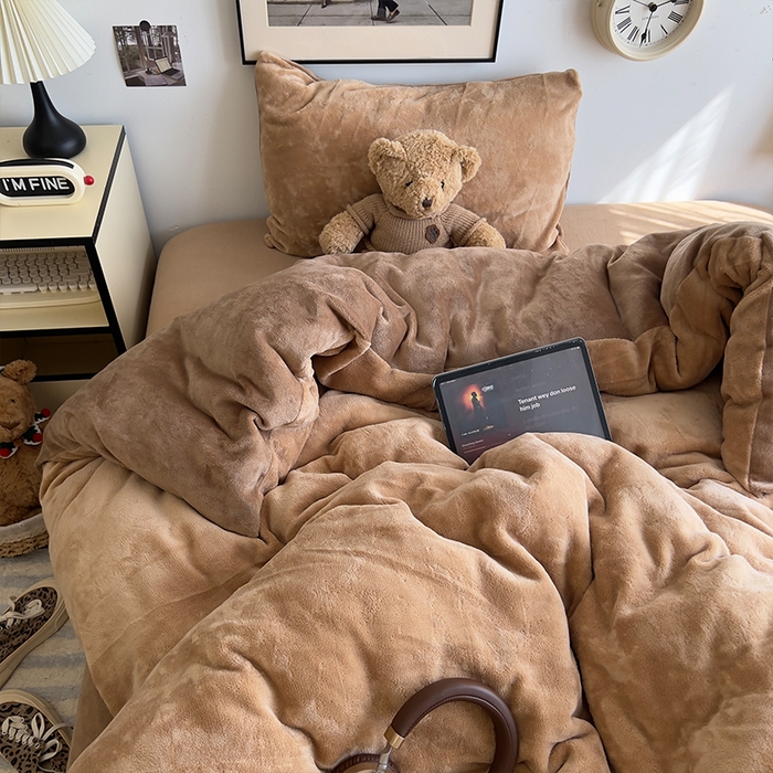 91家纺网 家纺一手货源 找家纺 （总）原素 2025秋冬加厚双拼纯色牛奶绒四件套