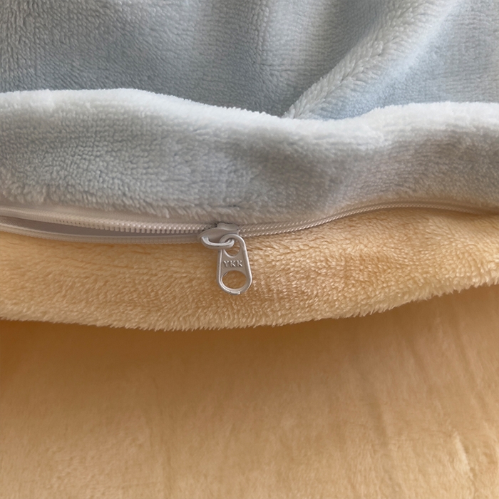 91家纺网 家纺一手货源 找家纺 原素 2025秋冬加厚双拼纯色牛奶绒四件套 牛奶绒-浅蓝奶黄