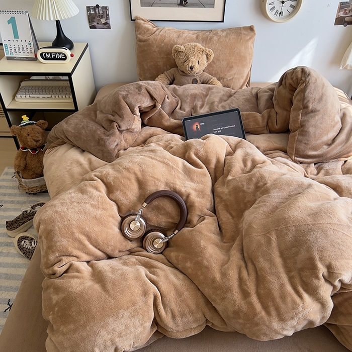 91家纺网 家纺一手货源 找家纺 （总）原素 2025秋冬加厚双拼纯色牛奶绒四件套