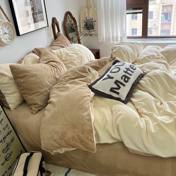 91家纺网 家纺一手货源 找家纺 原素 2025秋冬加厚双拼纯色牛奶绒四件套 牛奶绒-牛奶奶茶咖