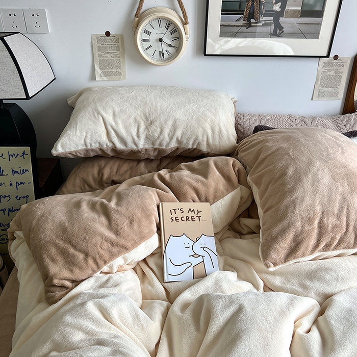 91家纺网 家纺一手货源 找家纺 原素 2025秋冬加厚双拼纯色牛奶绒四件套 牛奶绒-牛奶奶茶咖