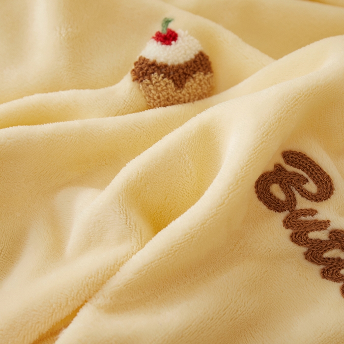 91家纺网 家纺一手货源 找家纺 yyds网供 2025秋冬加厚牛奶绒四件套卡通毛巾绣花宝宝绒婴儿绒水晶绒法莱绒AB版 奶油熊-毛巾绣