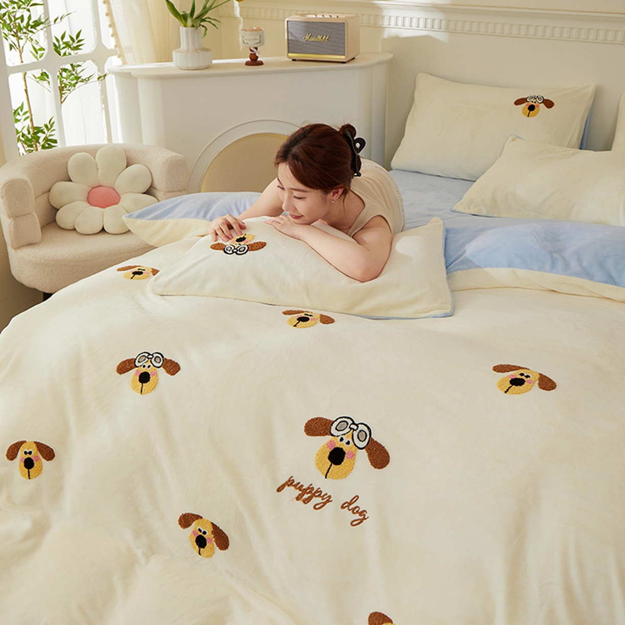 91家纺网 家纺一手货源 找家纺 yyds网供 2025秋冬加厚牛奶绒四件套卡通毛巾绣花宝宝绒婴儿绒水晶绒法莱绒AB版 淘气狗-毛巾绣