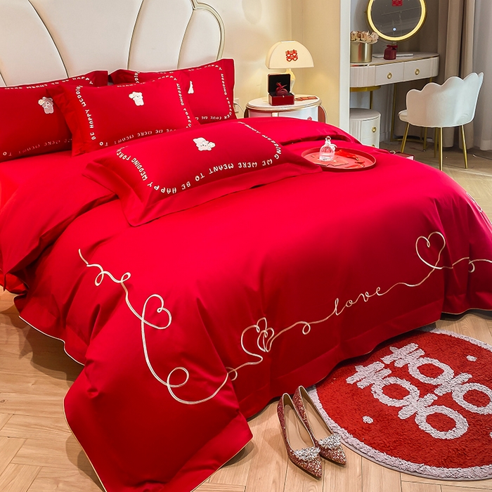 91家纺网 家纺一手货源 找家纺 置顶家纺 2025新款亲肤磨毛刺绣婚庆四件套系列-棚拍 恩爱-大红