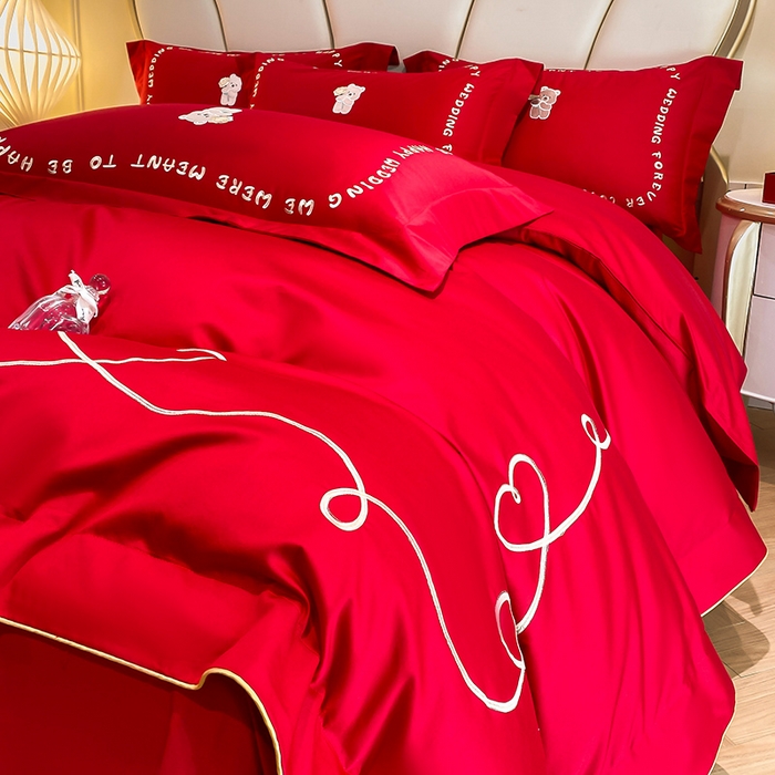 91家纺网 家纺一手货源 找家纺 置顶家纺 2025新款亲肤磨毛刺绣婚庆四件套系列-棚拍 恩爱-大红