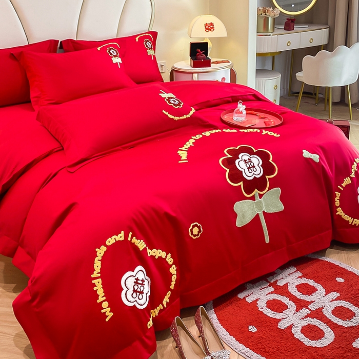 91家纺网 家纺一手货源 找家纺 置顶家纺 2025新款亲肤磨毛刺绣婚庆四件套系列-棚拍 合美-大红