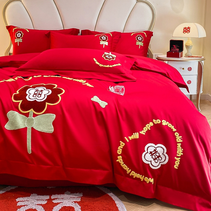 91家纺网 家纺一手货源 找家纺 置顶家纺 2025新款亲肤磨毛刺绣婚庆四件套系列-棚拍 合美-大红