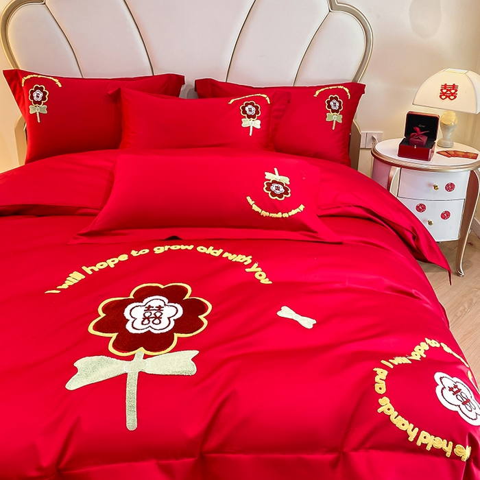 91家纺网 家纺一手货源 找家纺 置顶家纺 2025新款亲肤磨毛刺绣婚庆四件套系列-棚拍 合美-大红