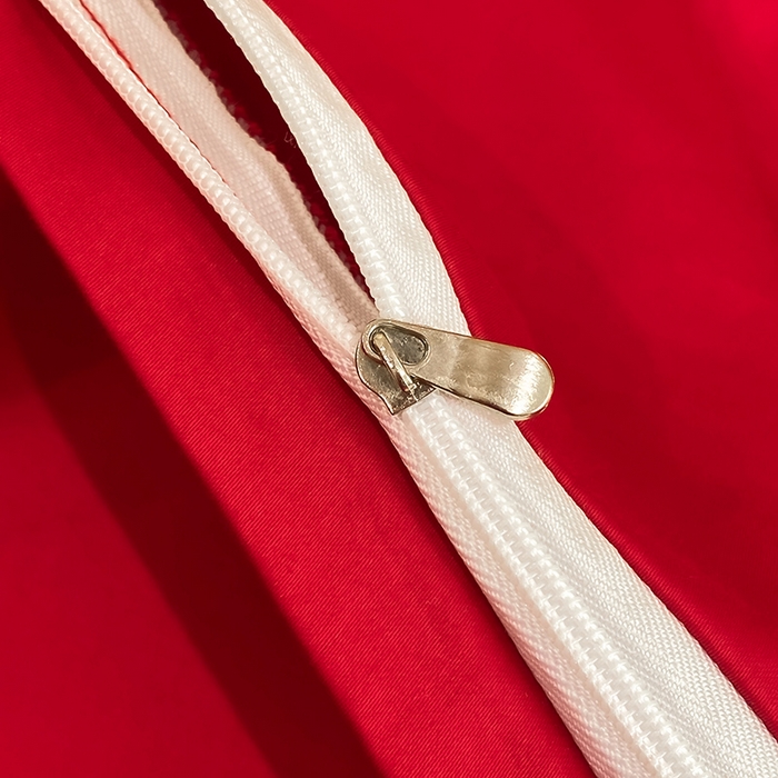 91家纺网 家纺一手货源 找家纺 置顶家纺 2025新款亲肤磨毛刺绣婚庆四件套系列-棚拍 欢喜.喜乐-大红