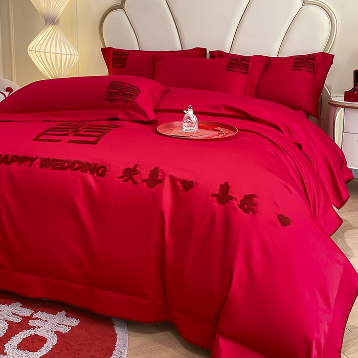 91家纺网 家纺一手货源 找家纺 置顶家纺 2025新款亲肤磨毛刺绣婚庆四件套系列-棚拍 欢喜.喜乐-大红