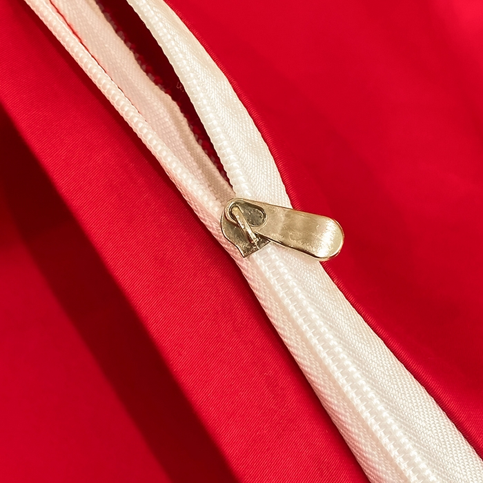 91家纺网 家纺一手货源 找家纺 置顶家纺 2025新款亲肤磨毛刺绣婚庆四件套系列-棚拍 金玉满堂-大红