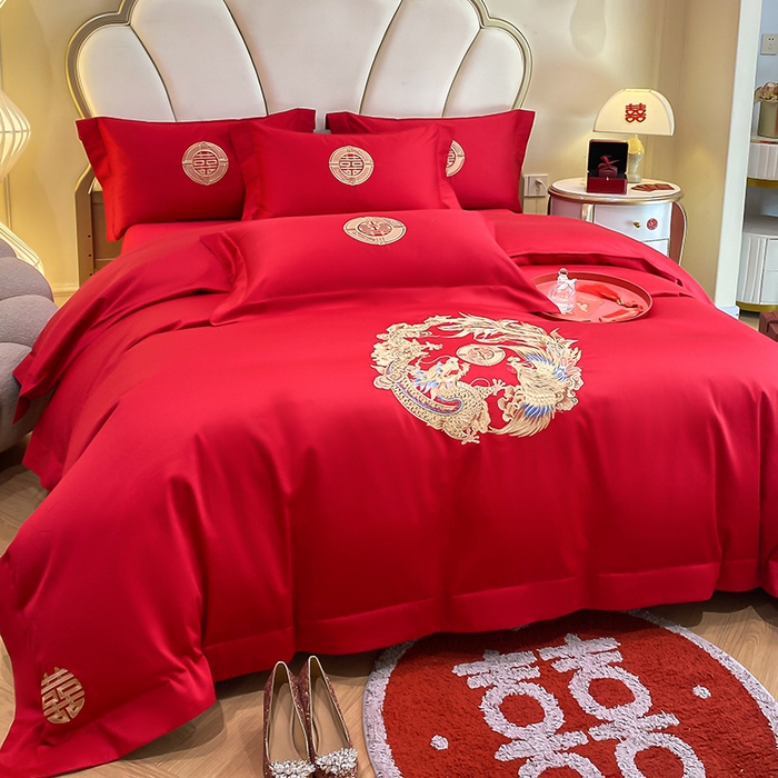 91家纺网 家纺一手货源 找家纺 置顶家纺 2025新款亲肤磨毛刺绣婚庆四件套系列-棚拍 龙华凤贵-大红