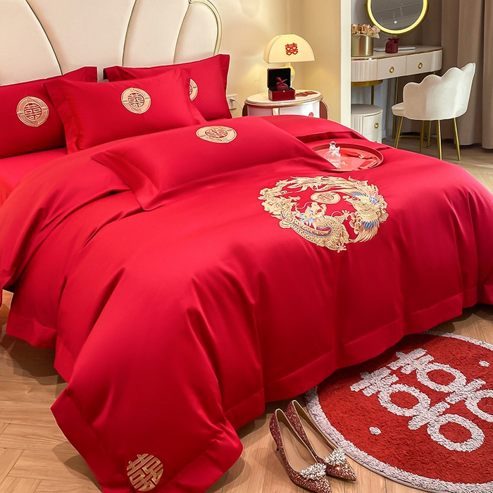 91家纺网 家纺一手货源 找家纺 置顶家纺 2025新款亲肤磨毛刺绣婚庆四件套系列-棚拍 龙华凤贵-大红