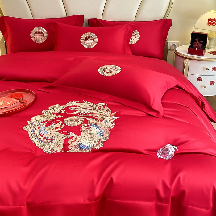 91家纺网 家纺一手货源 找家纺 置顶家纺 2025新款亲肤磨毛刺绣婚庆四件套系列-棚拍 龙华凤贵-大红