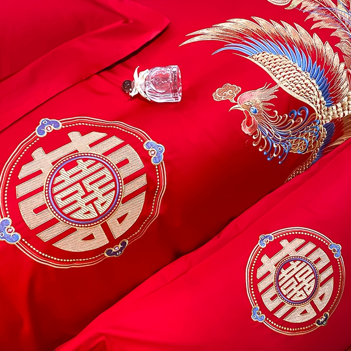 91家纺网 家纺一手货源 找家纺 置顶家纺 2025新款亲肤磨毛刺绣婚庆四件套系列-棚拍 龙腾凤跃-大红