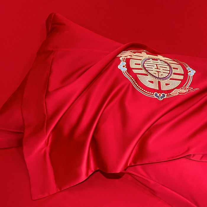 91家纺网 家纺一手货源 找家纺 置顶家纺 2025新款亲肤磨毛刺绣婚庆四件套系列-棚拍 盛世龙凤-大红